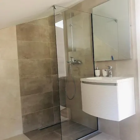 شقة Andreja, Center أوباتيا