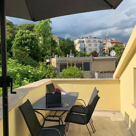 Andreja, Center شقة