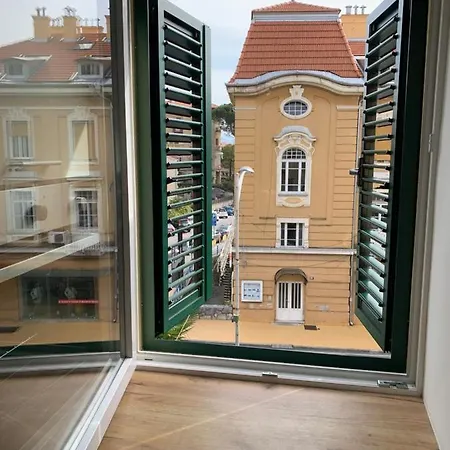 Andreja, Center أوباتيا