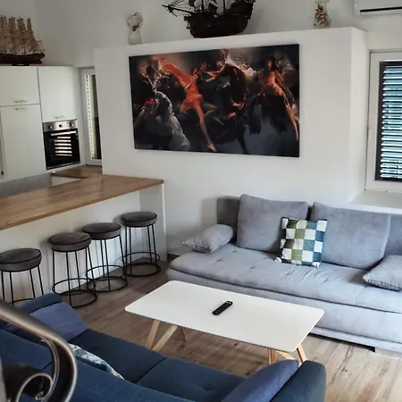 Andreja, Center شقة