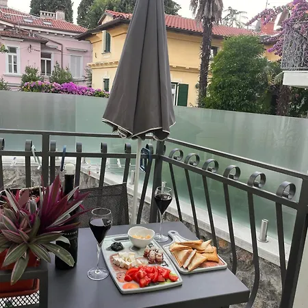 Andreja, Center شقة