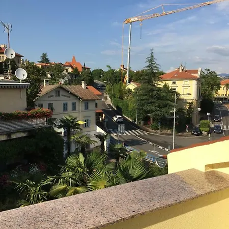 Andreja, Center شقة أوباتيا