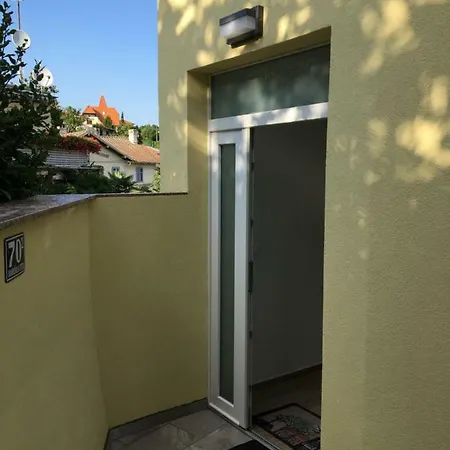 Andreja, Center أوباتيا