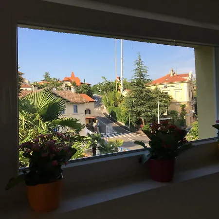 Andreja, Center Daire Opatija